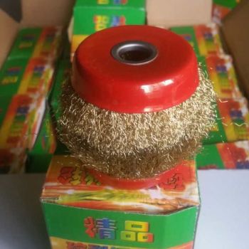 Cọ rỉ hộp màu đỏ